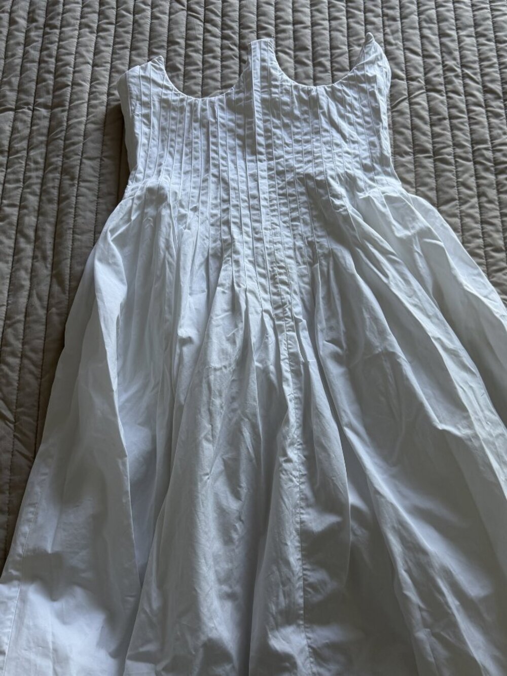 CHECK Thom Browne Pintucked Sleeveless Poplin Dress White